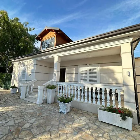 Üdülőközpont Bianca 4*